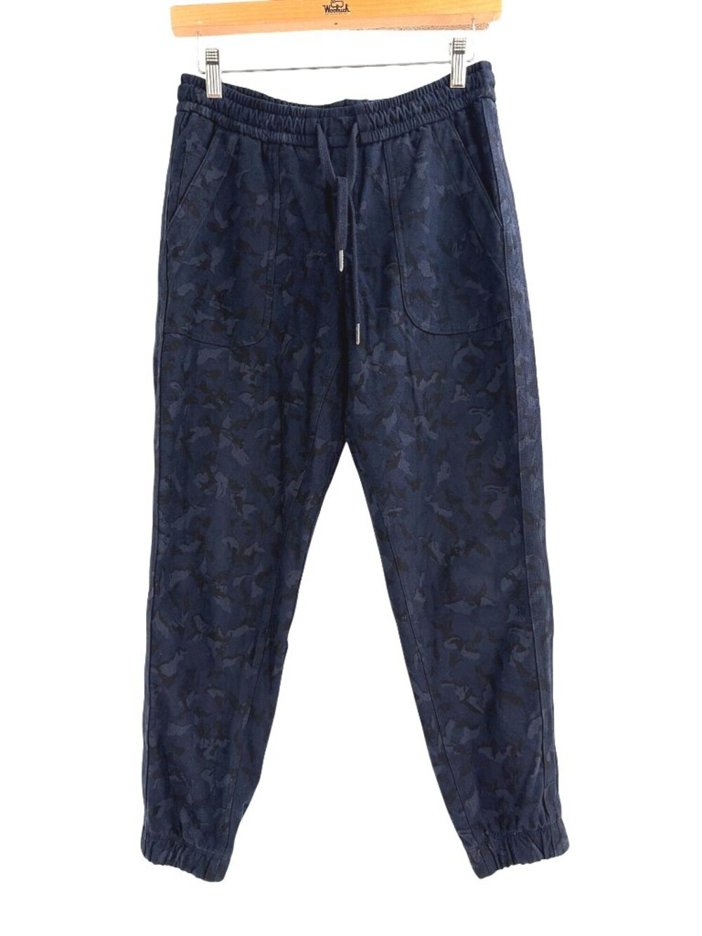 Athleta Statrum Camo Blue Printed Farallon Joggers Pants Womens 4P Athleisure